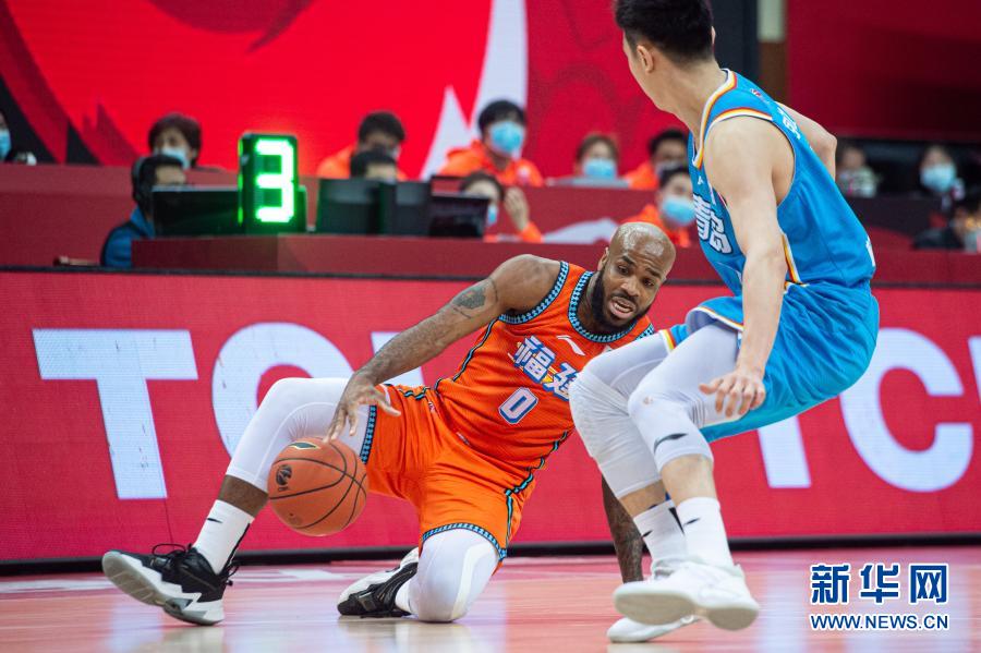 广西队战胜福建队,取得胜利 广西队战胜福建队,取得胜利