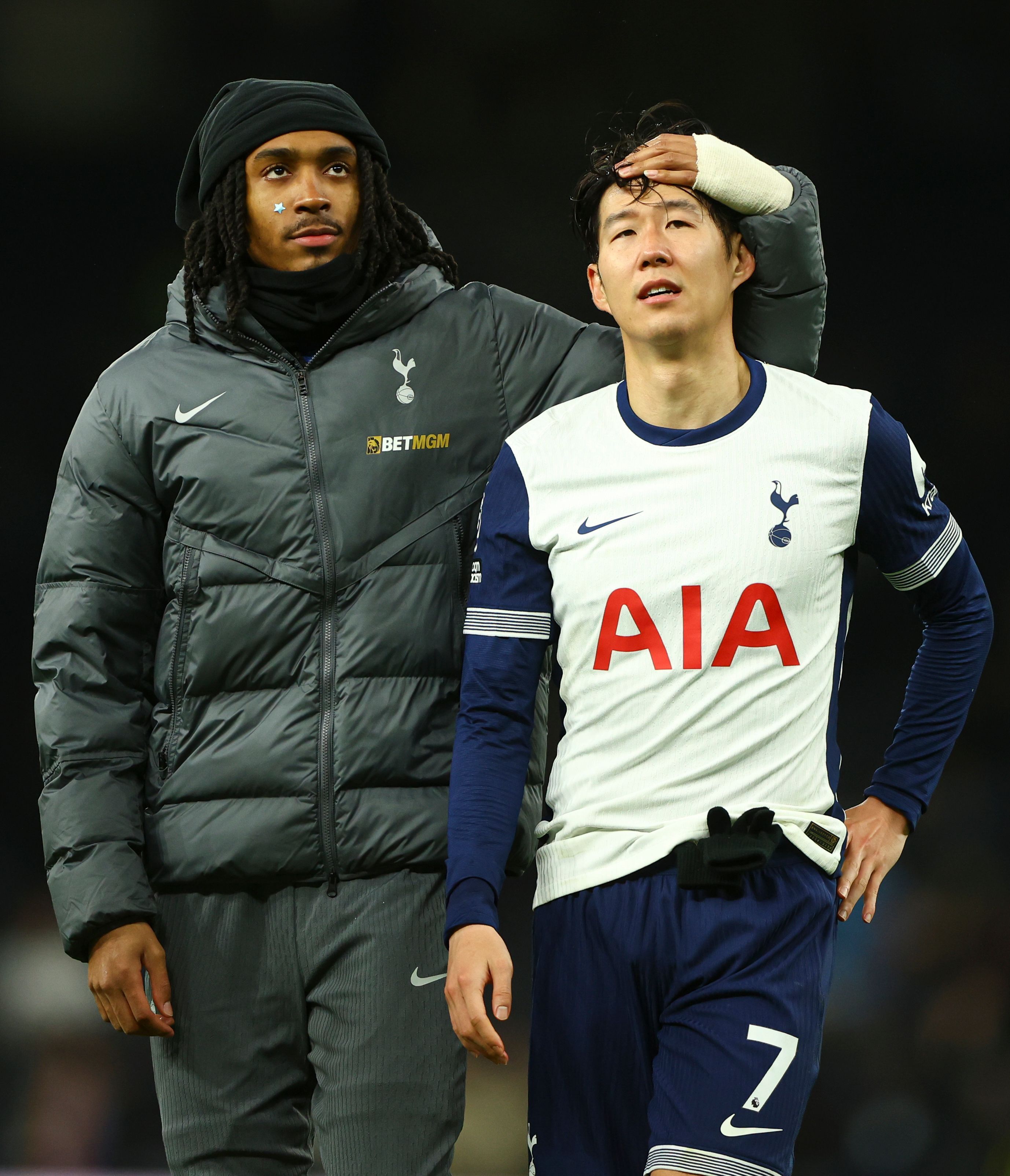 包含热刺险胜利物浦，孙兴慜逆转建功美洲杯的词条