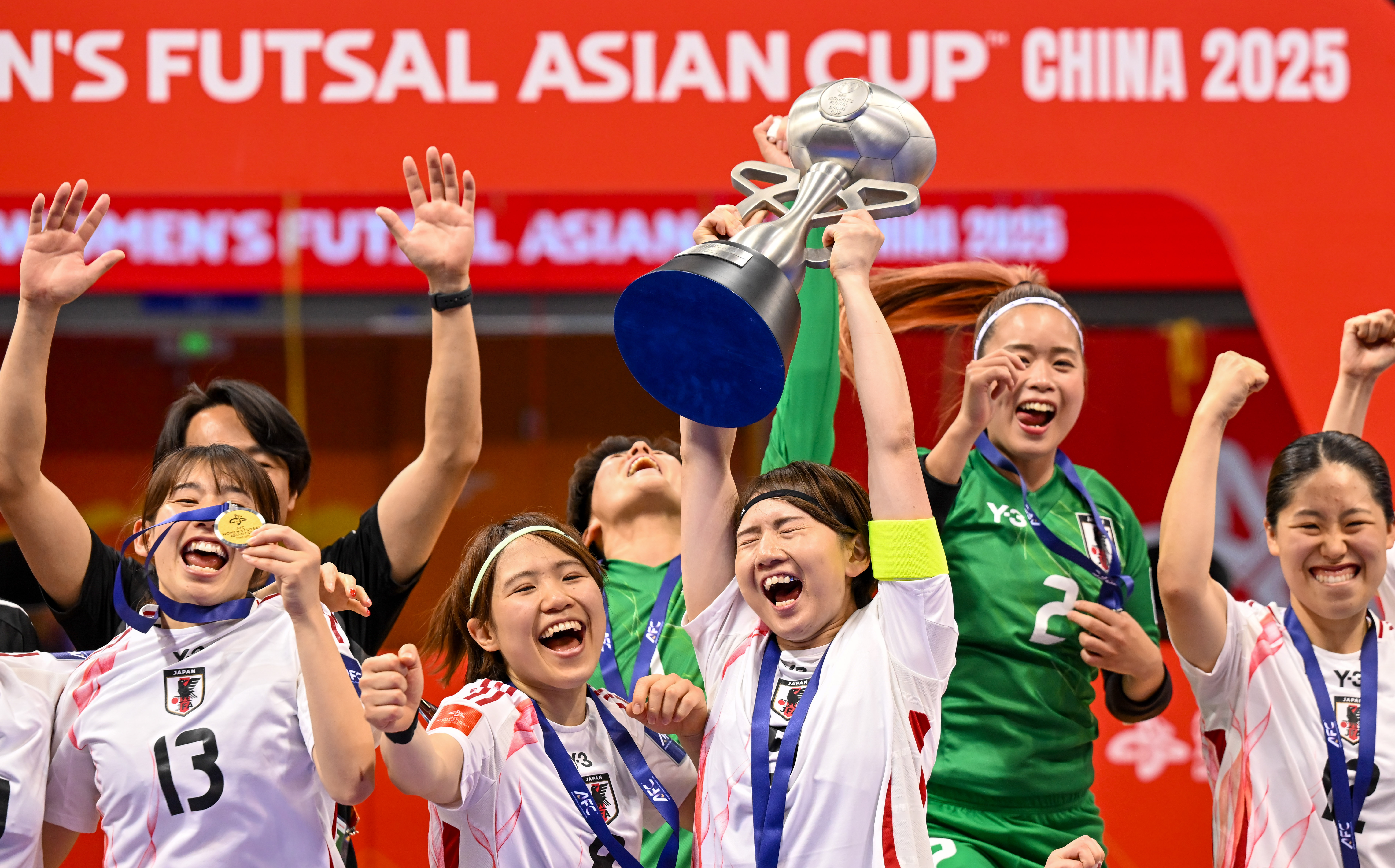 包含东亚足球盛会:女性选手积极备战冠军奖的词条 包含东亚足球盛会:女性选手积极备战冠军奖的词条