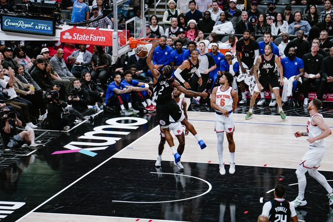 快船战胜尼克斯,继续稳居前列的简单介绍 快船战胜尼克斯,继续稳居前列的简单介绍