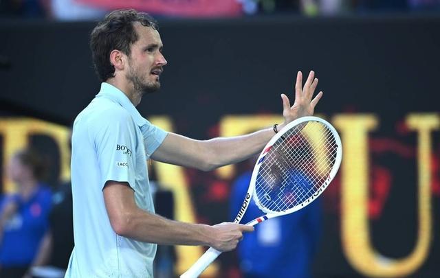 西班牙网球队轻取欧洲网球队,梅德韦杰夫绝境逆转的简单介绍 西班牙网球队轻取欧洲网球队,梅德韦杰夫绝境逆转的简单介绍