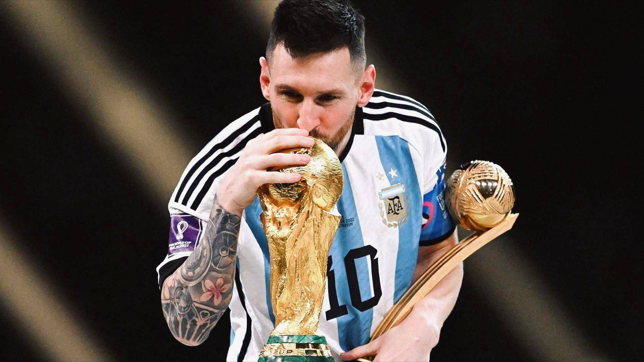 那不勒斯横扫巴黎，梅西惊艳世界的简单介绍