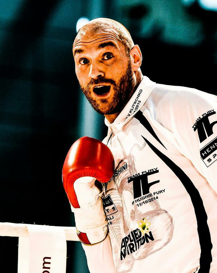 拳击队主教练发声，誓言带队登顶的简单介绍