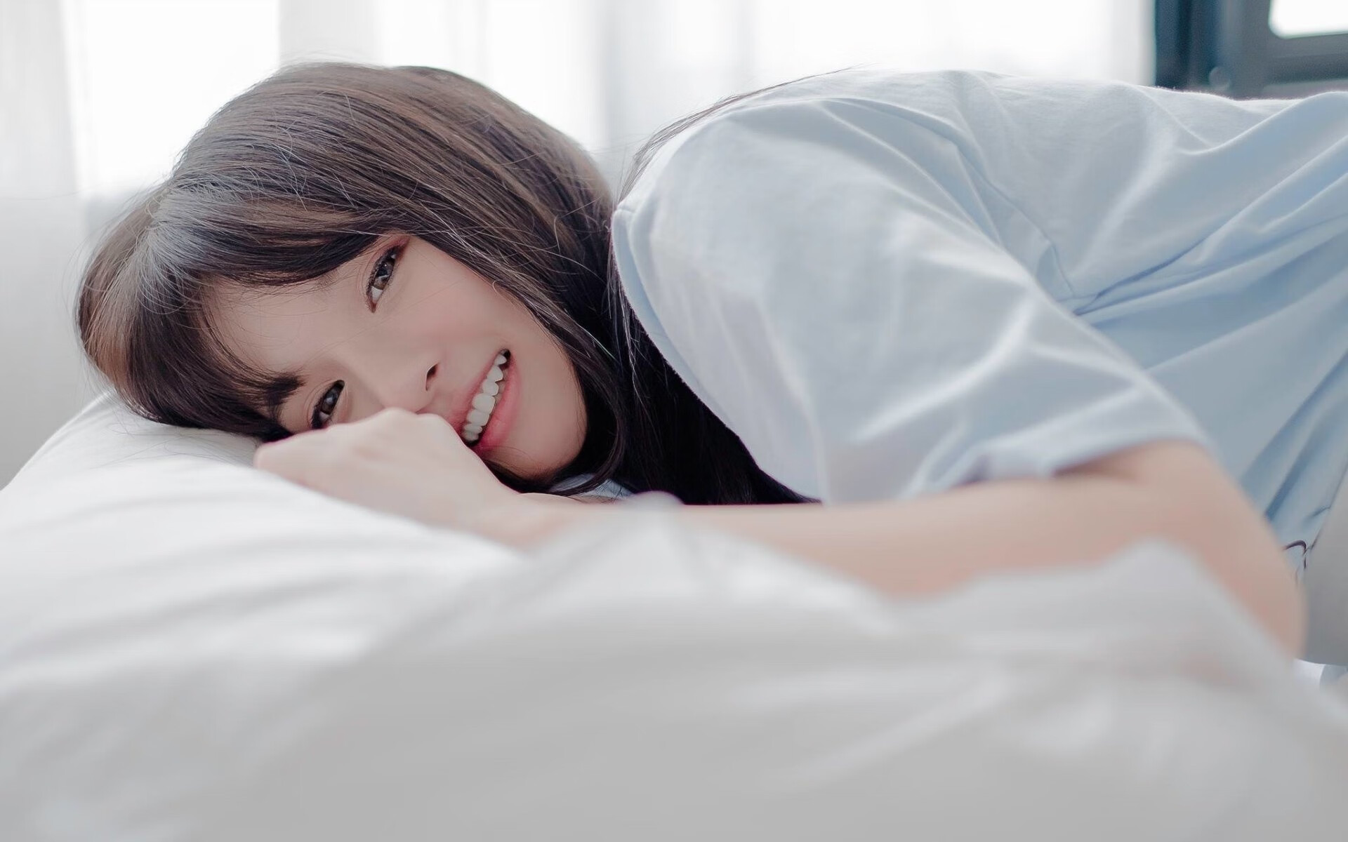 冰与火的碰撞，莱比锡红牛对阵冰岛，凯恩状态火热预示新的时代