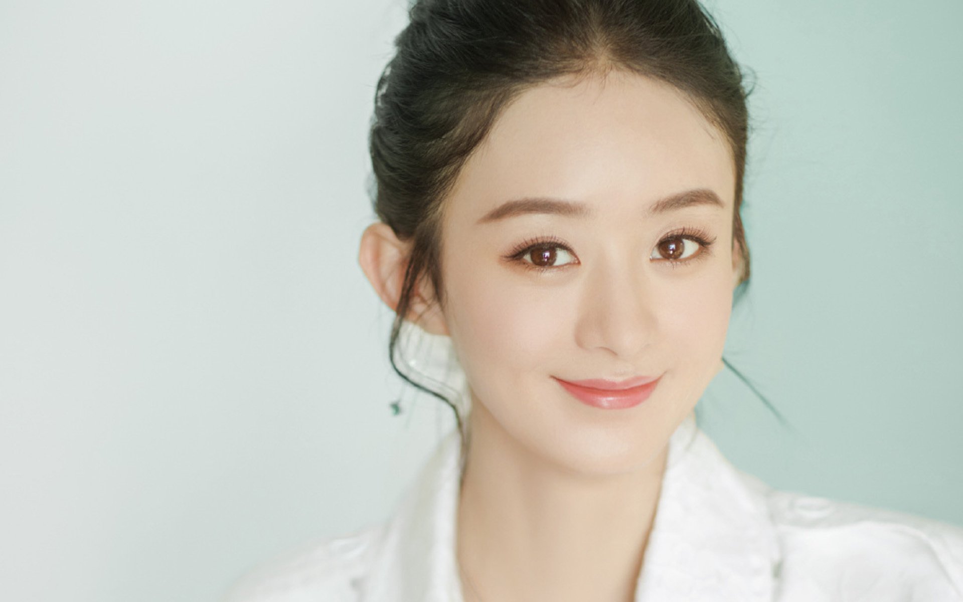 绿翼撕裂天蓝防线，维尼修斯手术刀般切割，爱尔兰战术完胜乌拉圭